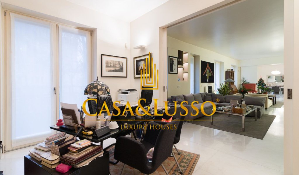 Apartments for Sale 290 sqm. excellent condition, Milan, locality Porta Venezia