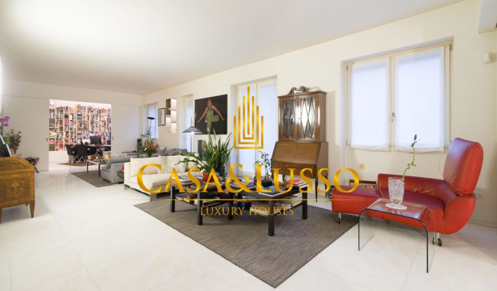 Apartments for Sale 290 sqm. excellent condition, Milan, locality Porta Venezia