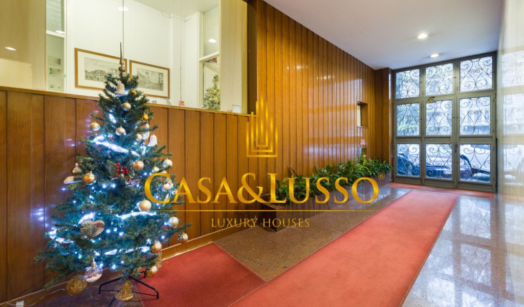 Apartments for Sale 290 sqm. excellent condition, Milan, locality Porta Venezia