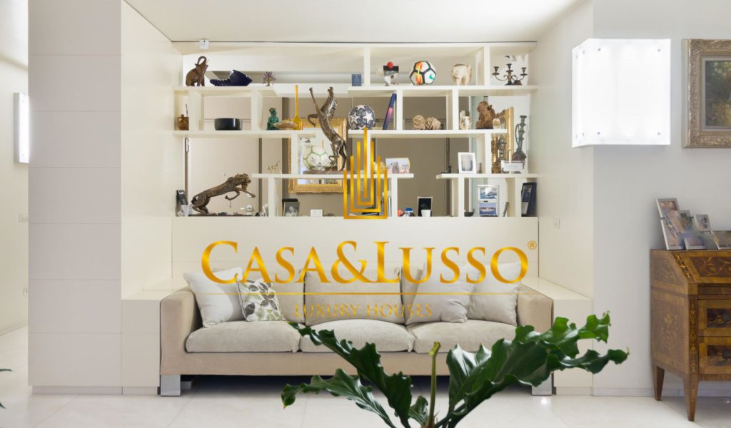 Apartments for Sale 290 sqm. excellent condition, Milan, locality Porta Venezia