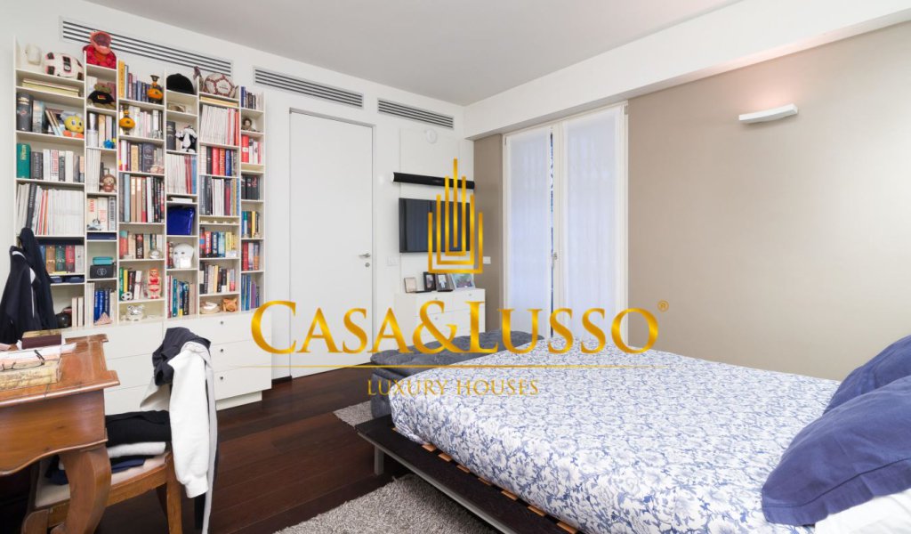 Apartments for Sale 290 sqm. excellent condition, Milan, locality Porta Venezia