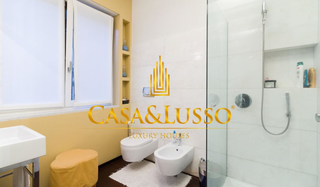 Apartments for Sale 290 sqm. excellent condition, Milan, locality Porta Venezia