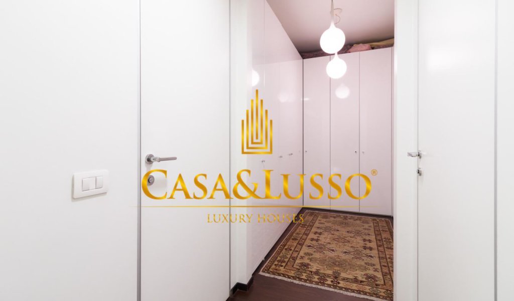 Apartments for Sale 290 sqm. excellent condition, Milan, locality Porta Venezia