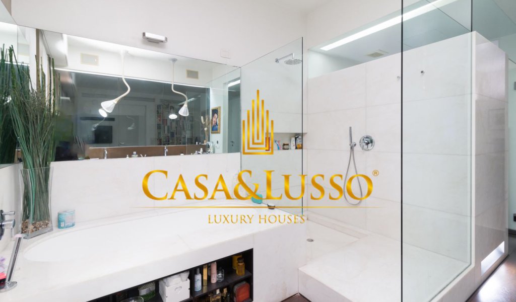 Apartments for Sale 290 sqm. excellent condition, Milan, locality Porta Venezia