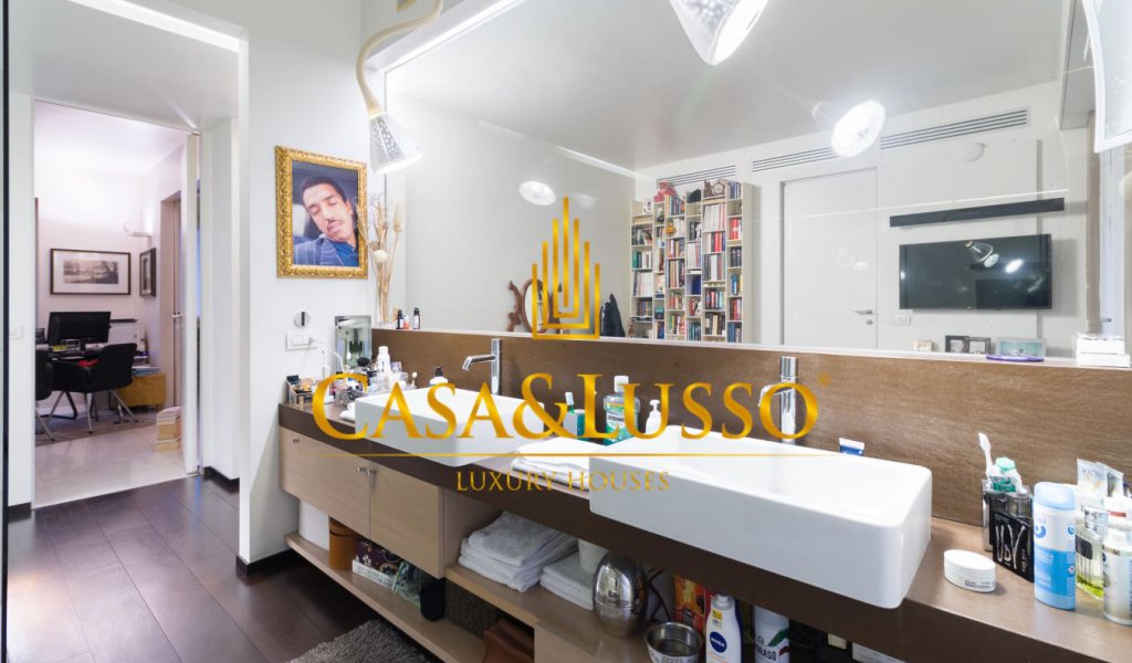 Apartments for Sale 290 sqm. excellent condition, Milan, locality Porta Venezia