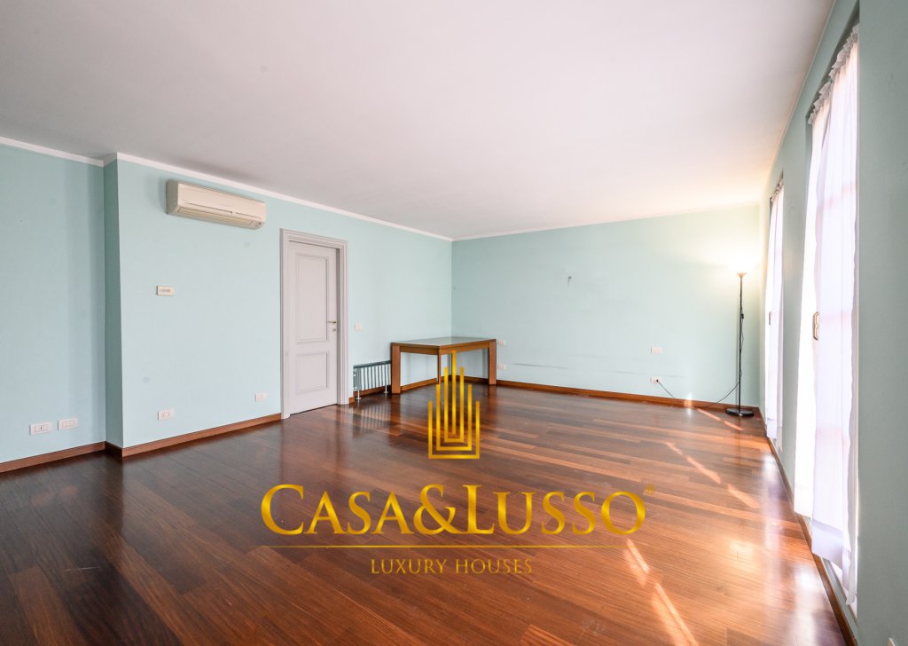 For Sale Penthouse Milan - Charming Penthouse with terrace Locality 