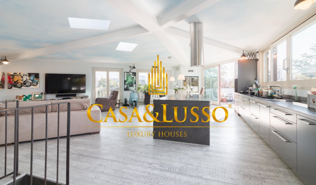 Vendita Attico 300 m², Milano, località Maggiolina - Istria