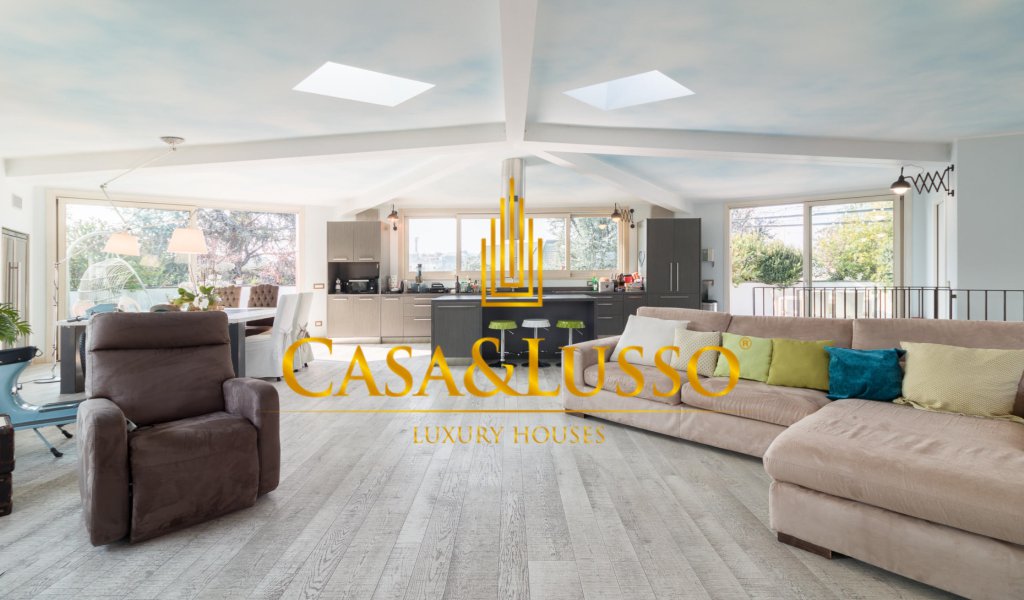 Vendita Attico 300 m², Milano, località Maggiolina - Istria