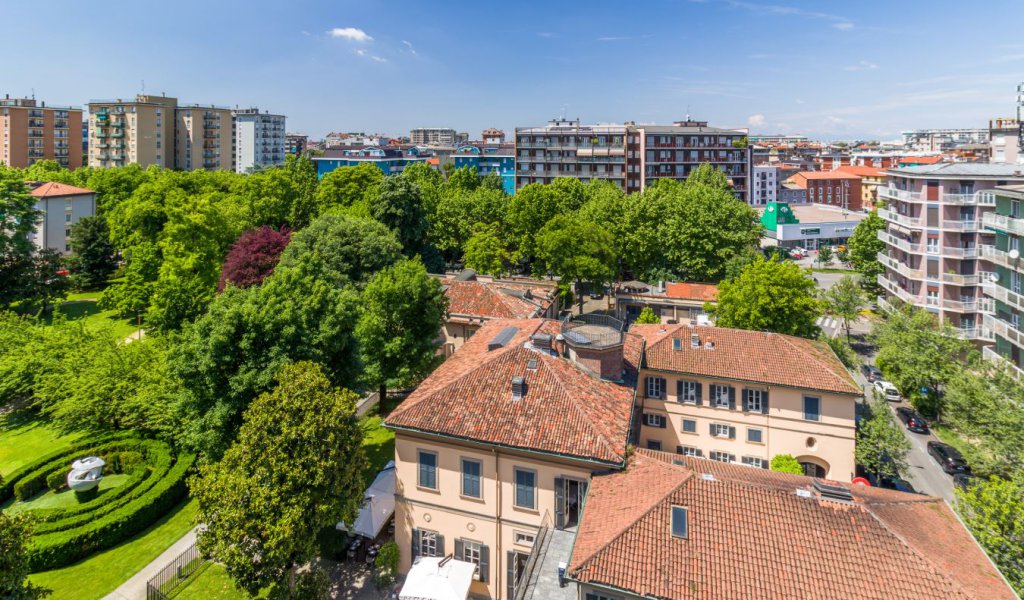 Penthouse for Sale 390 sqm., Milan, locality Bicocca