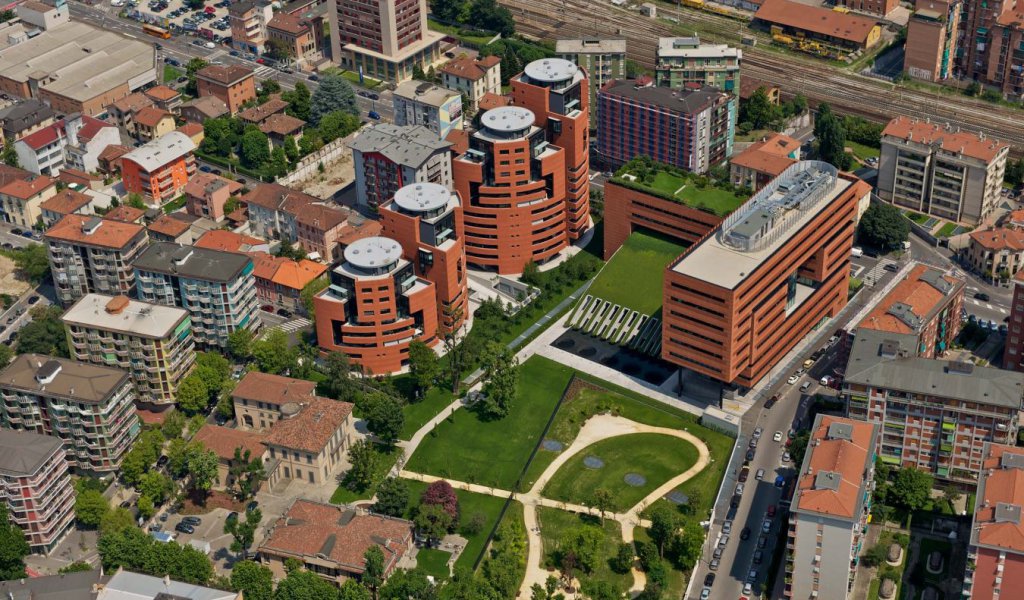 Penthouse for Sale 390 sqm., Milan, locality Bicocca