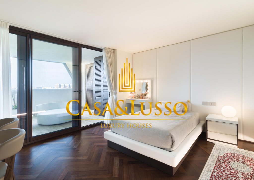 For Sale Penthouse Milan - Super penthouse with private pool Locality 