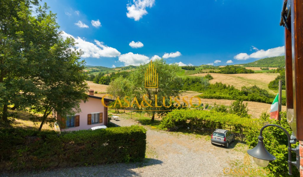 Villa on the Piacentini hills