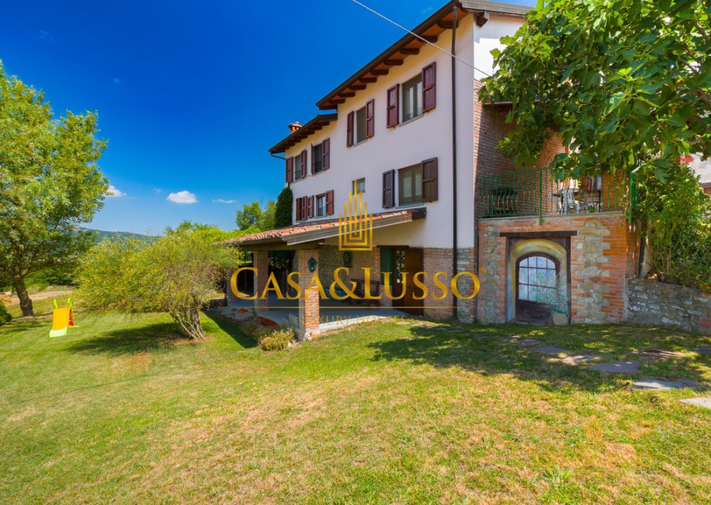 For Sale Villas Alta Val Tidone - Villa on the Piacentini hills Locality 