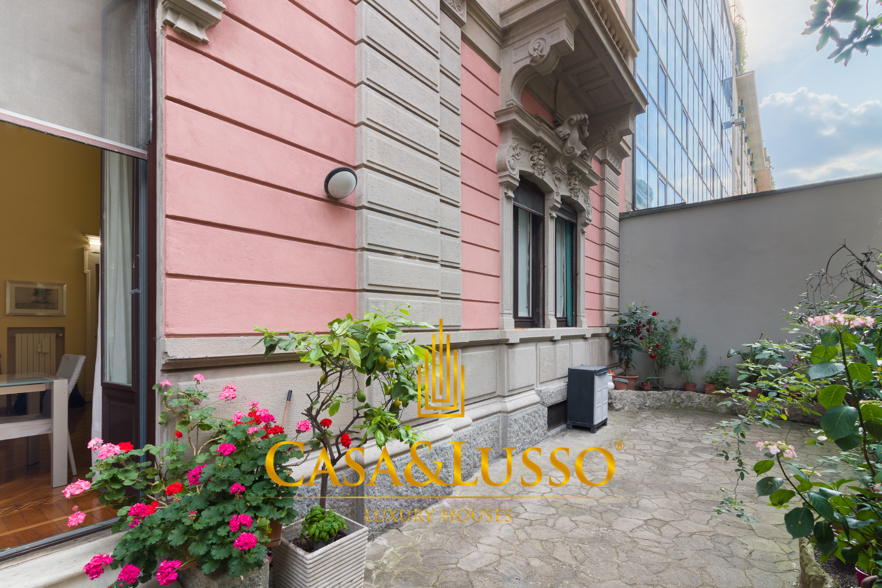Brera, via Montebello, Loft abitativo con Patio privato