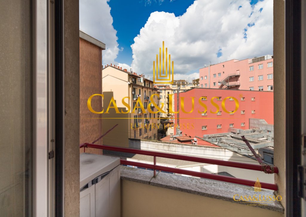 Vendita Appartamenti Milano - Zona Sempione, luminoso appartamento al  piano alto Località Canonica - Cenisio - Procaccini - Porta Volta
