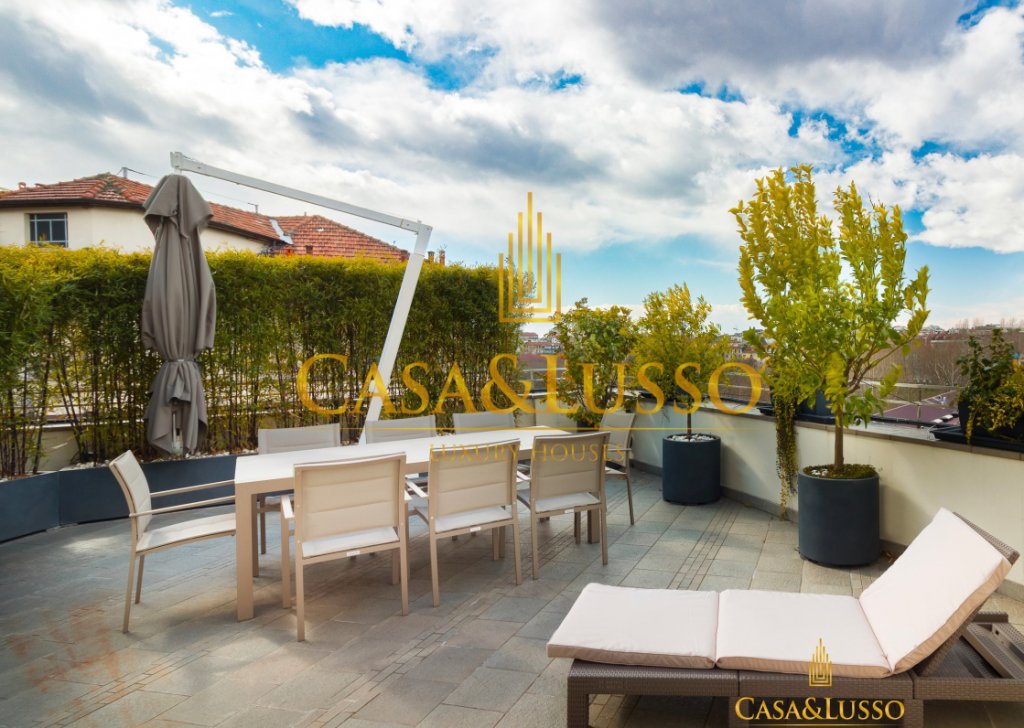 For Sale Penthouse Milan - Luxurious penthouse with terrace on the floor in a historic building Locality 